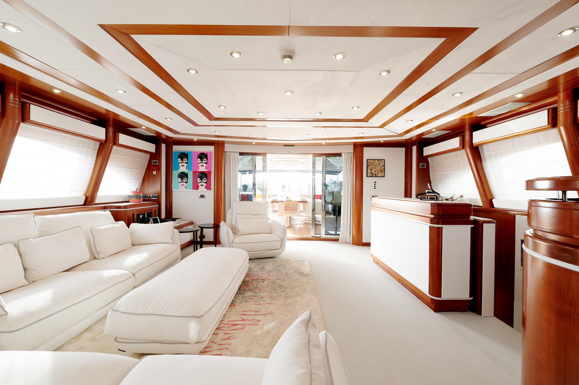 Yacht BUNKER, CRN Ancona | CHARTERWORLD Luxury Superyacht Charters